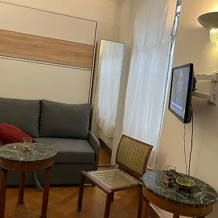 De Charme De Verneuil Apartment